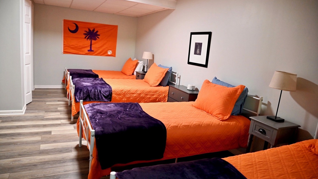 Photo of Bedroom in Seneca