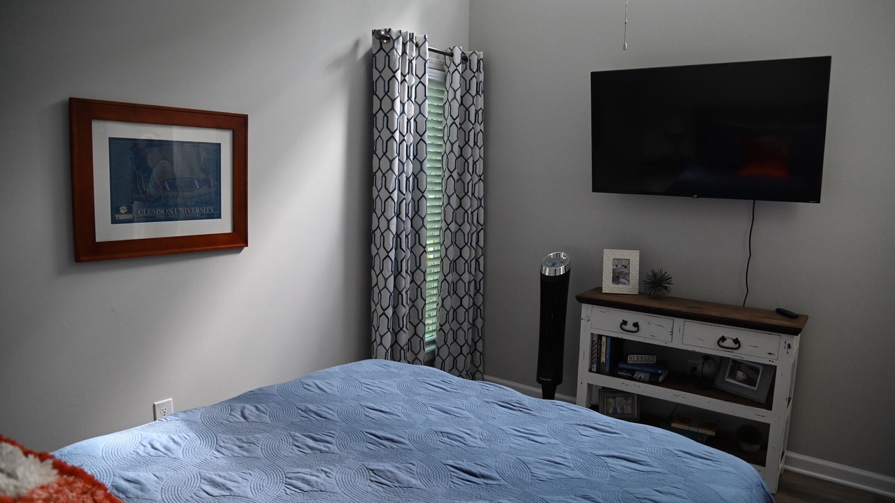 Photo of Bedroom in Seneca