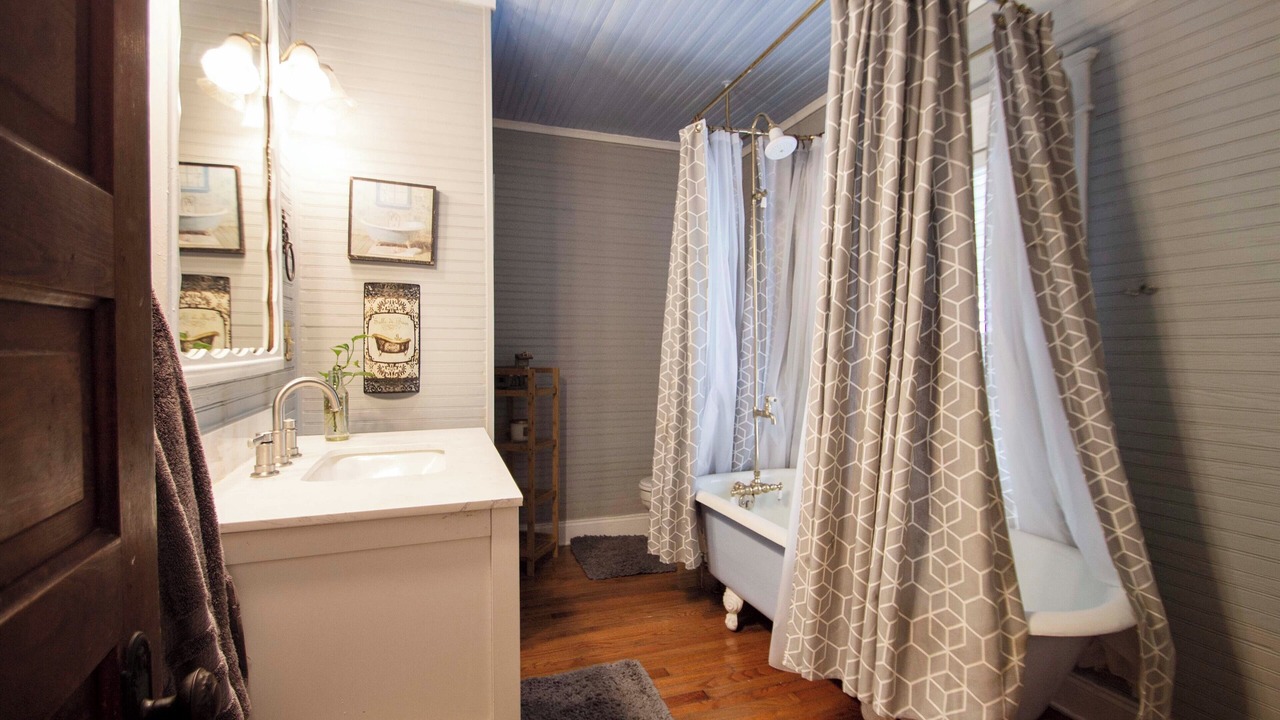 Photo of Bathroom in Anderson County