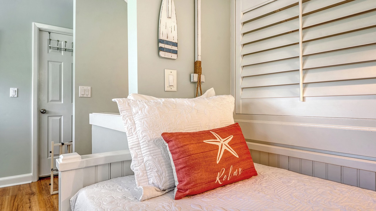 Photo of Bedroom in Tarpon Pond