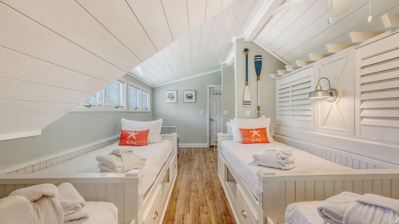 Photo of Bedroom in Tarpon Pond