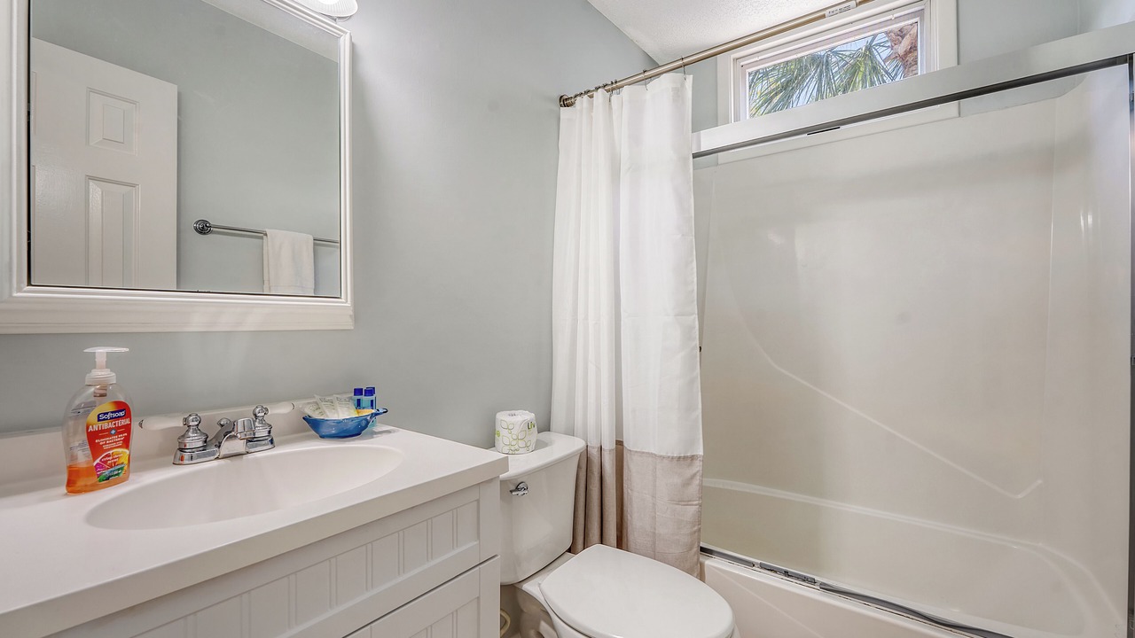 Photo of Bathroom in Tarpon Pond
