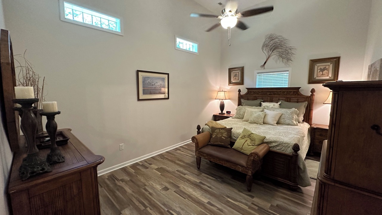 Photo of Bedroom in Seneca