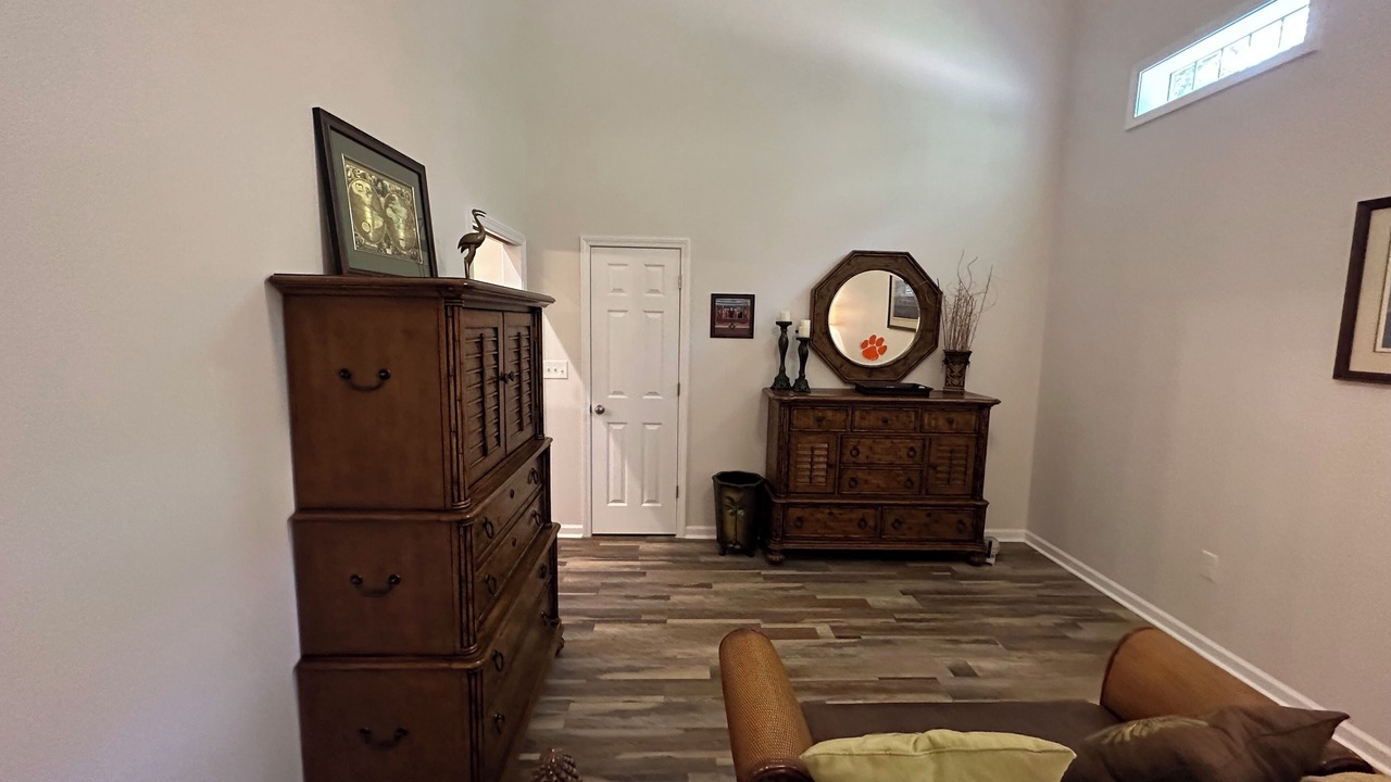 Photo of Bedroom in Seneca