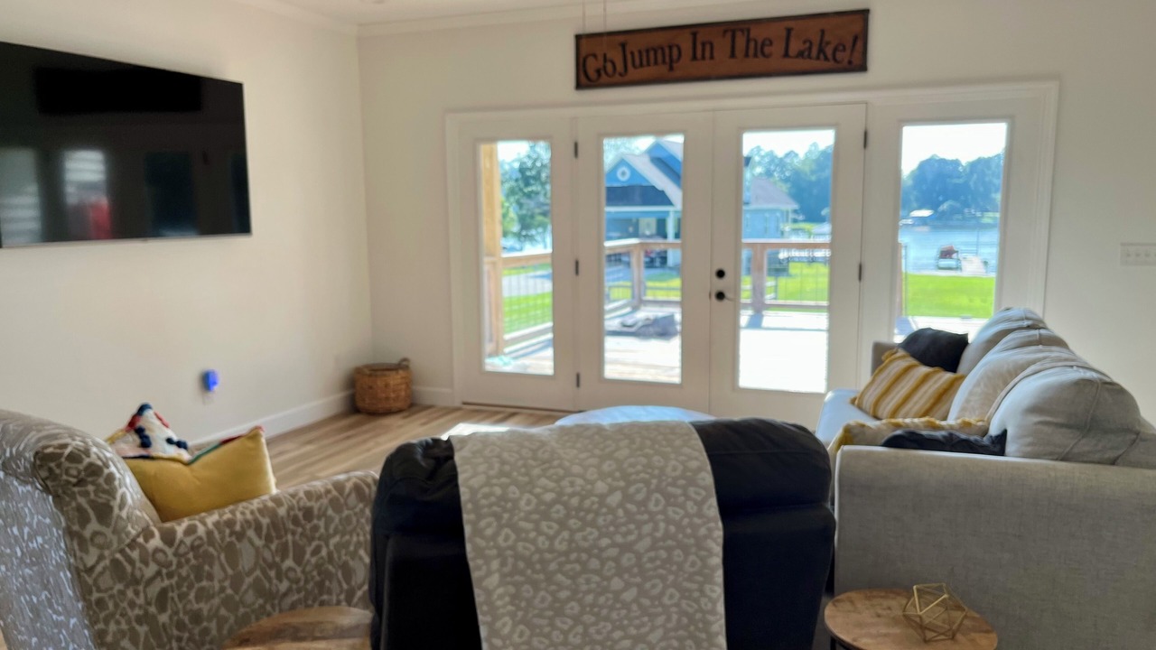 Photo of Livingroom in Manning