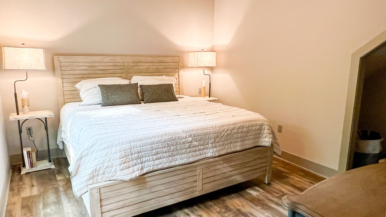 Photo of Bedroom in Seneca