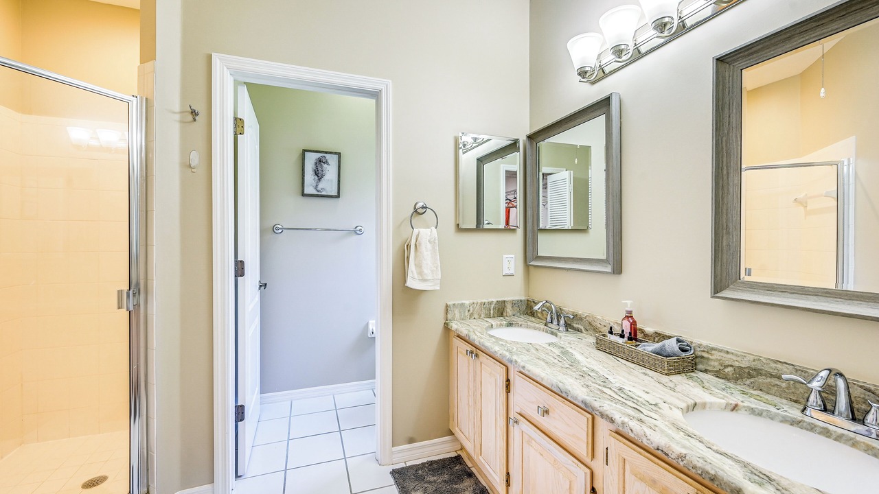 Photo of Bathroom in Falcons Glen