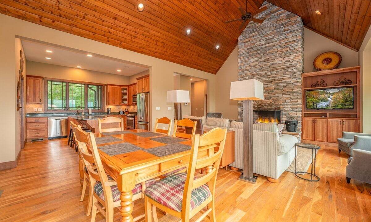 Photo of Bedroom in Pisgah Forest