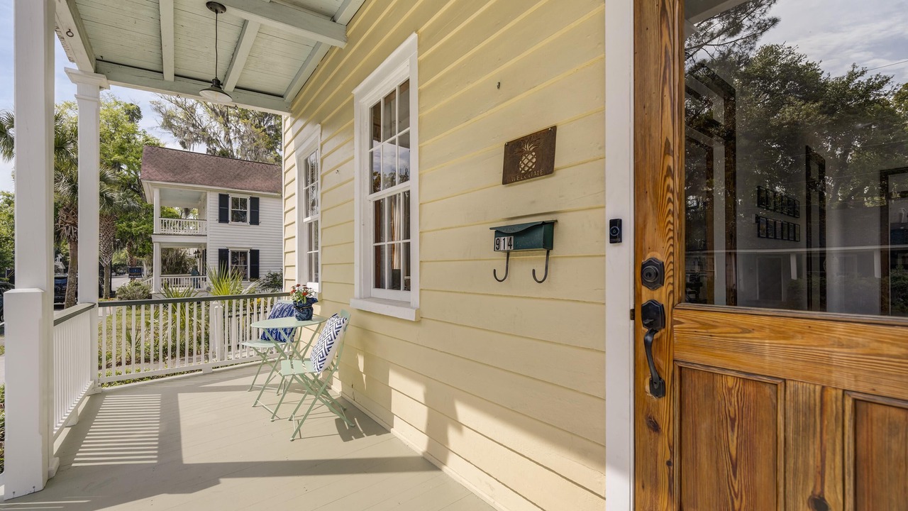 Photo of Patio Balcony in Historic District