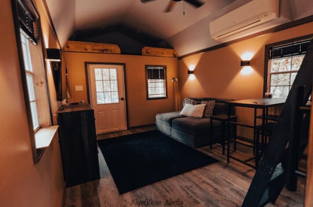 Photo of Livingroom in Seneca