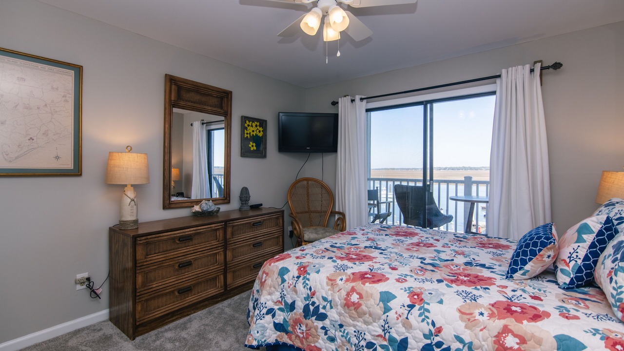 Photo of Bedroom in Edisto Island