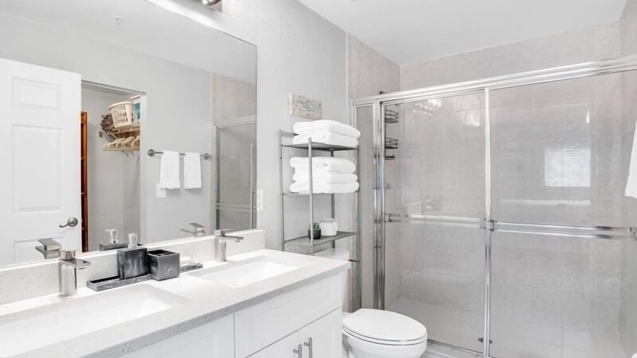 Photo of Bathroom in Ole