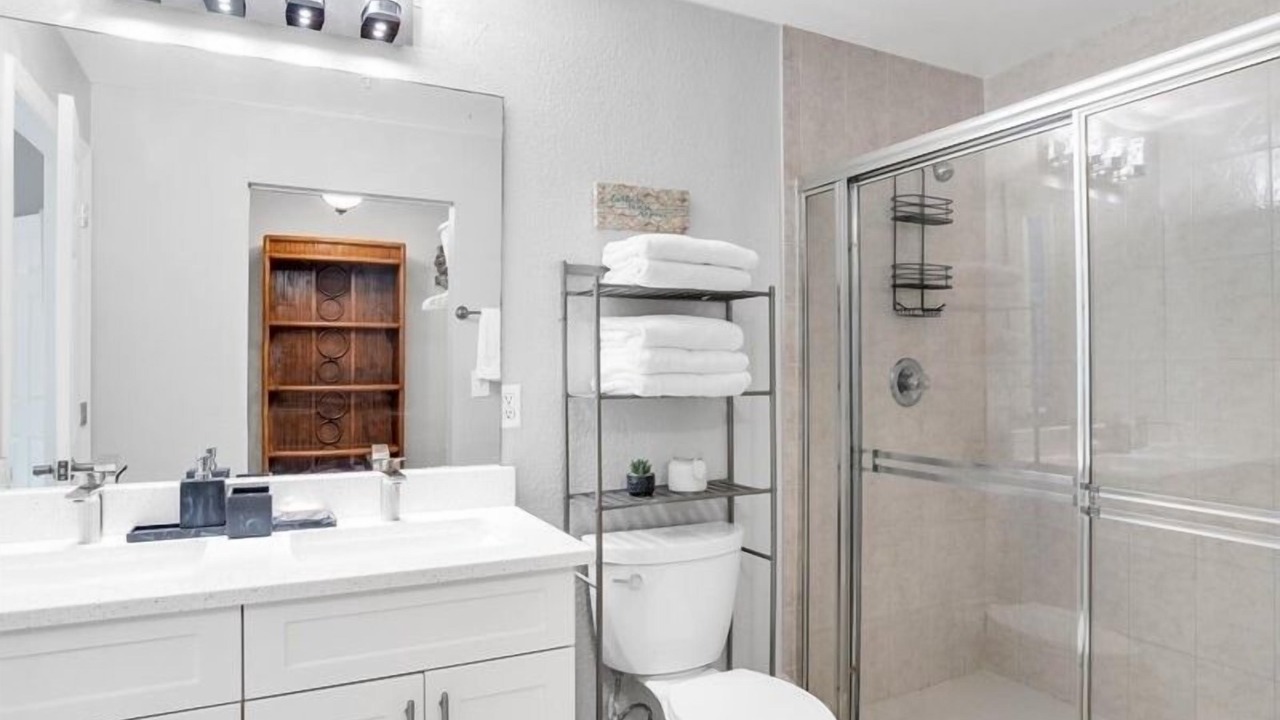 Photo of Bathroom in Ole
