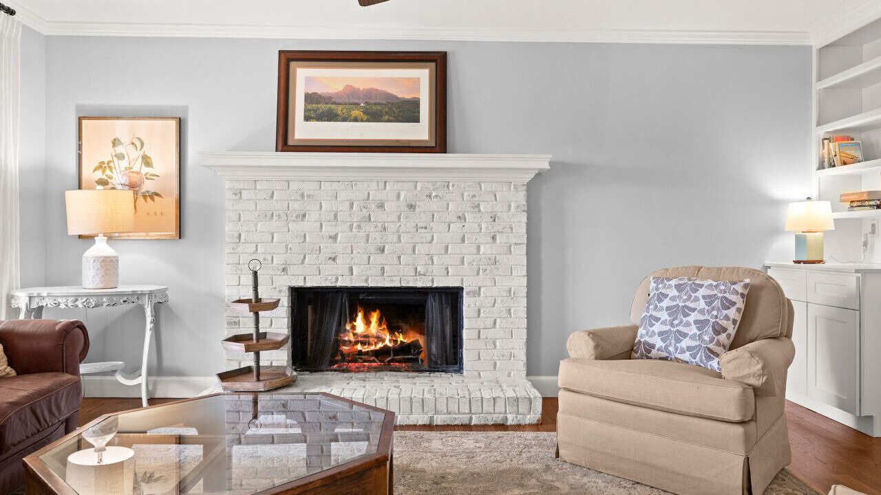 Photo of Livingroom in Gainesville