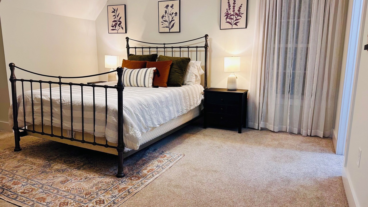 Photo of Bedroom in Central