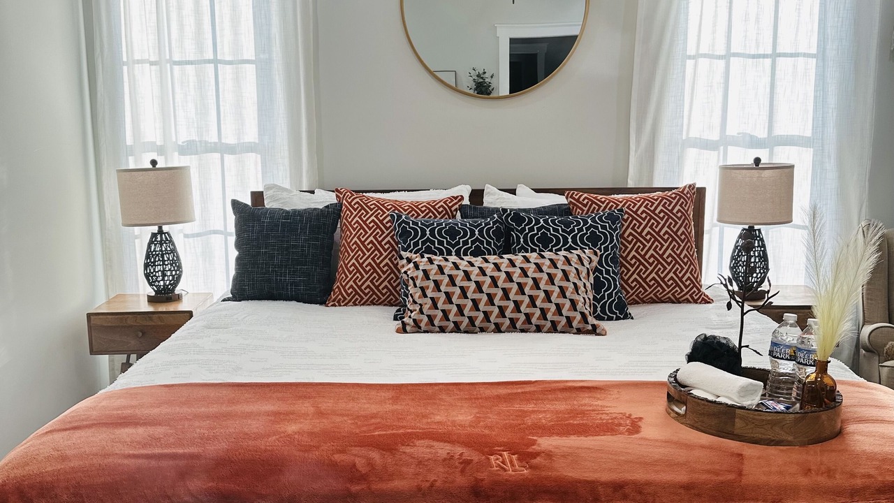 Photo of Bedroom in Central