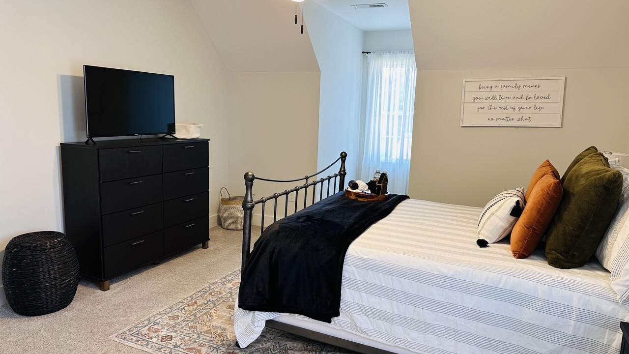 Photo of Bedroom in Central