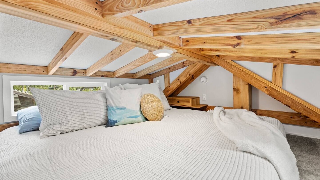 Photo of Bedroom in Sylva