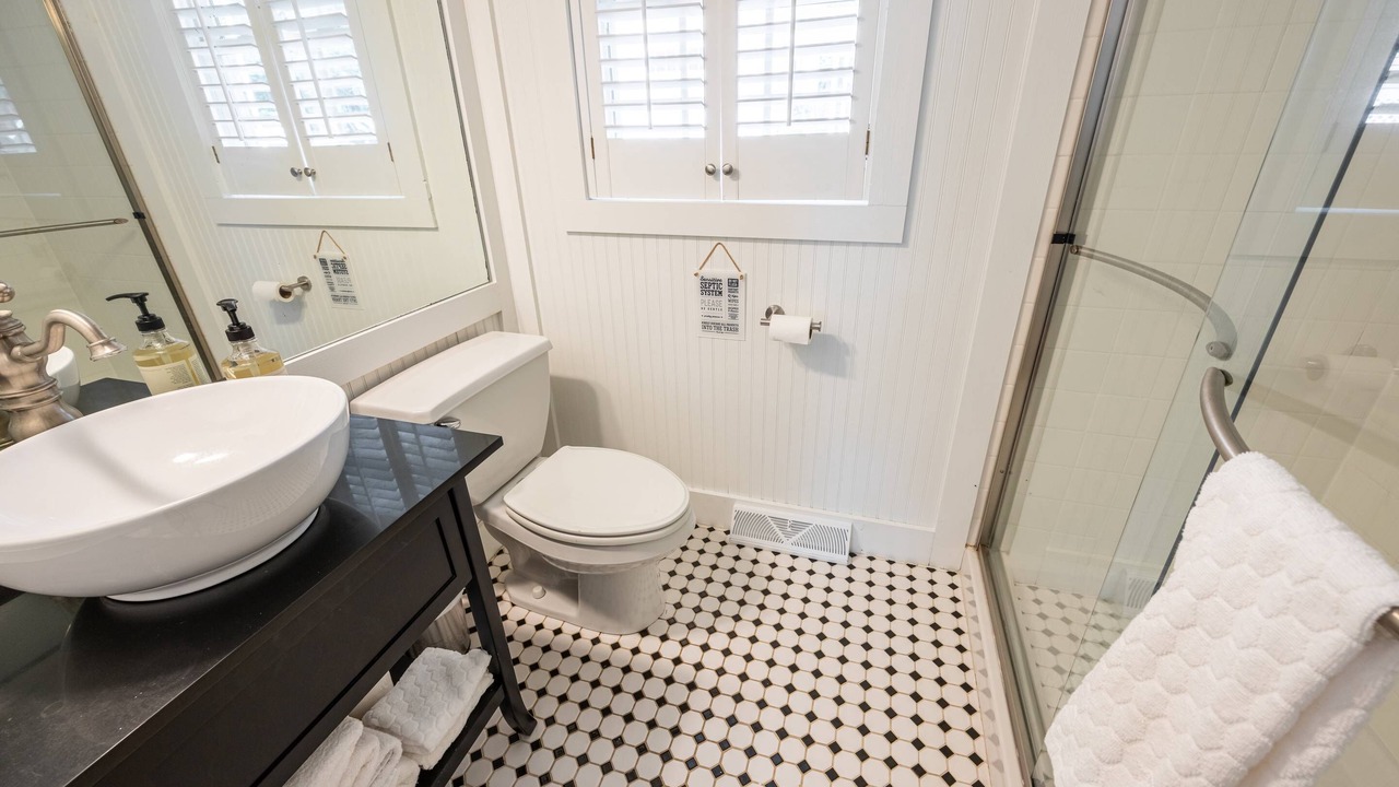 Photo of Bathroom in Fair Play