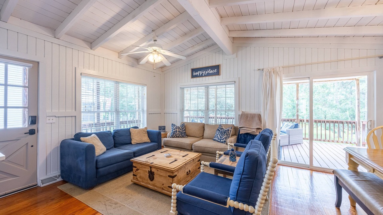 Photo of Livingroom in Fair Play