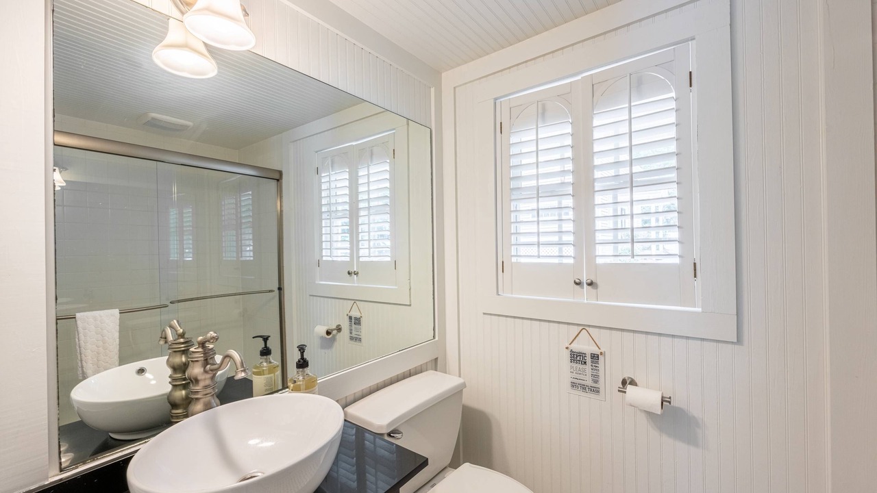 Photo of Bathroom in Fair Play