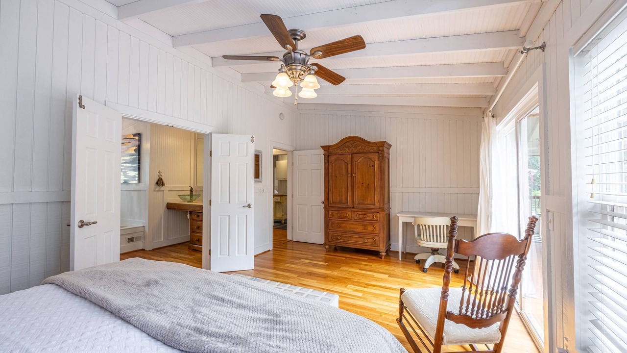 Photo of Bedroom in Fair Play