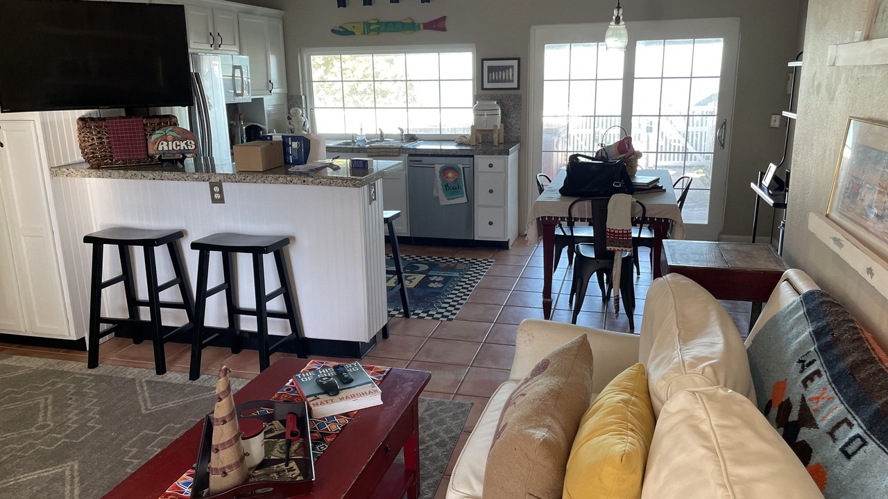 Photo of Livingroom in Indian River Oaks