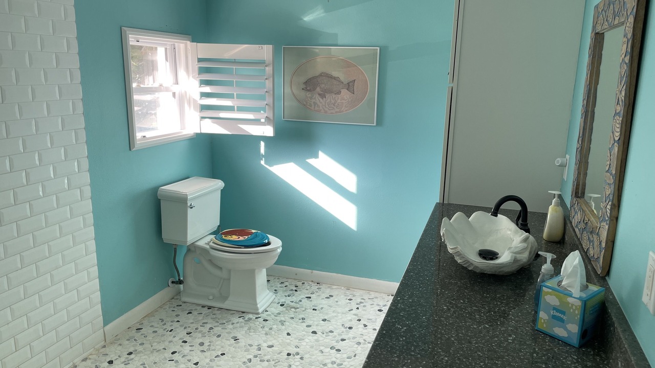 Photo of Bathroom in Indian River Oaks