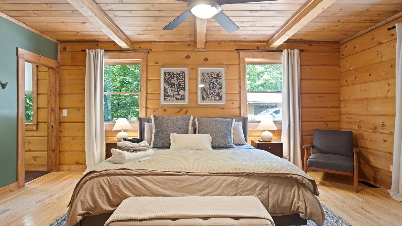 Photo of Bedroom in Slater