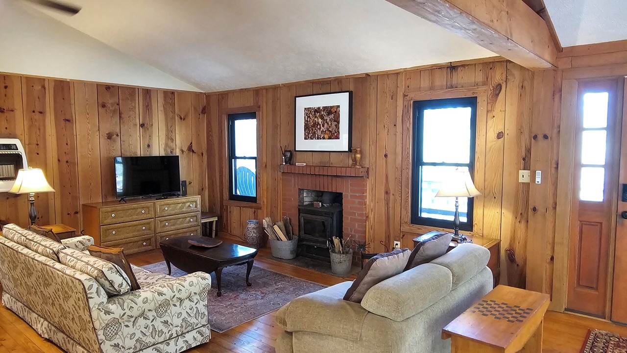 Photo of Livingroom in Brevard