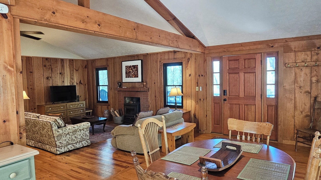 Photo of Livingroom in Brevard