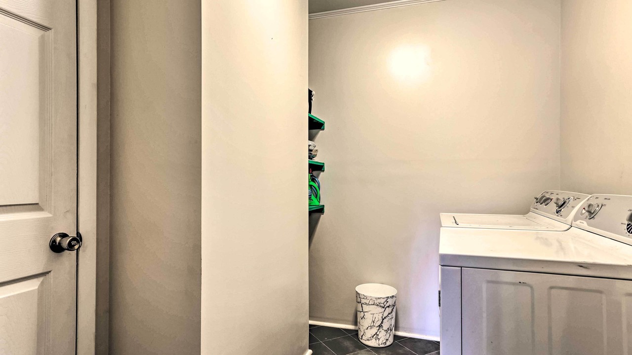 Photo of Bedroom in Calhoun County