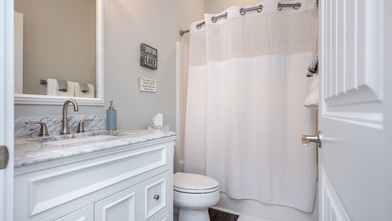Photo of Bathroom in Sunset