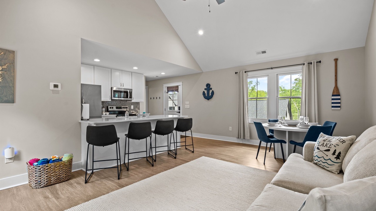 Photo of Livingroom in West Union