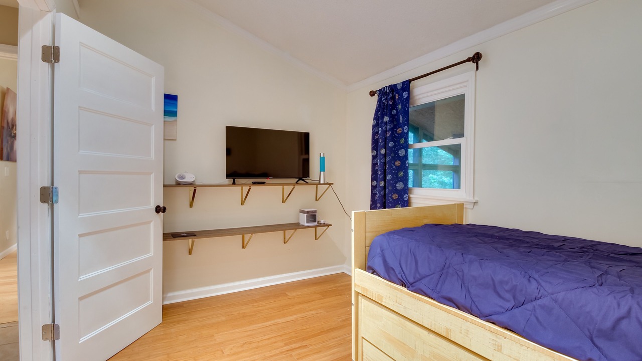 Photo of Bedroom in Eden