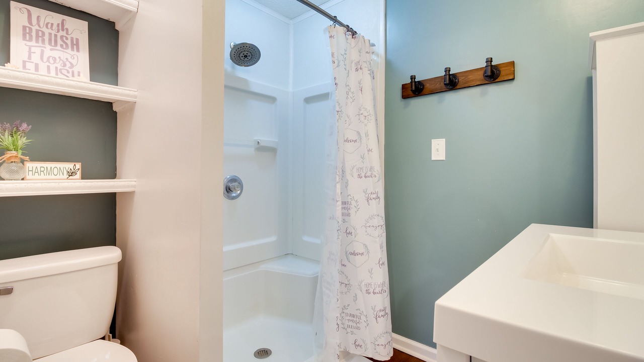 Photo of Bathroom in Eden