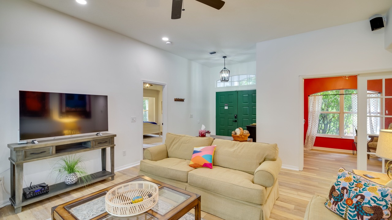Photo of Livingroom in Sebastian Highlands