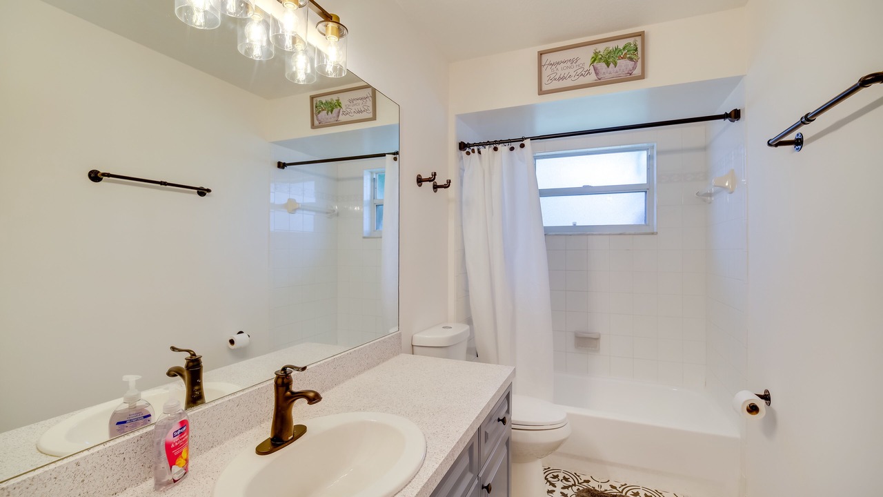 Photo of Bathroom in Sebastian Highlands