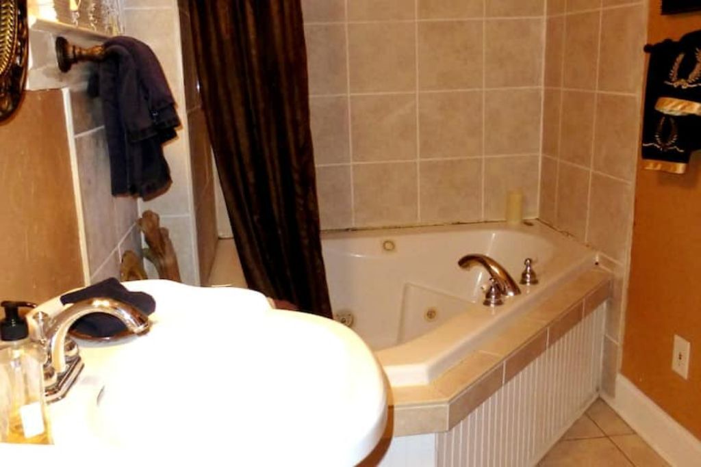 Photo of Bathroom in Newberry