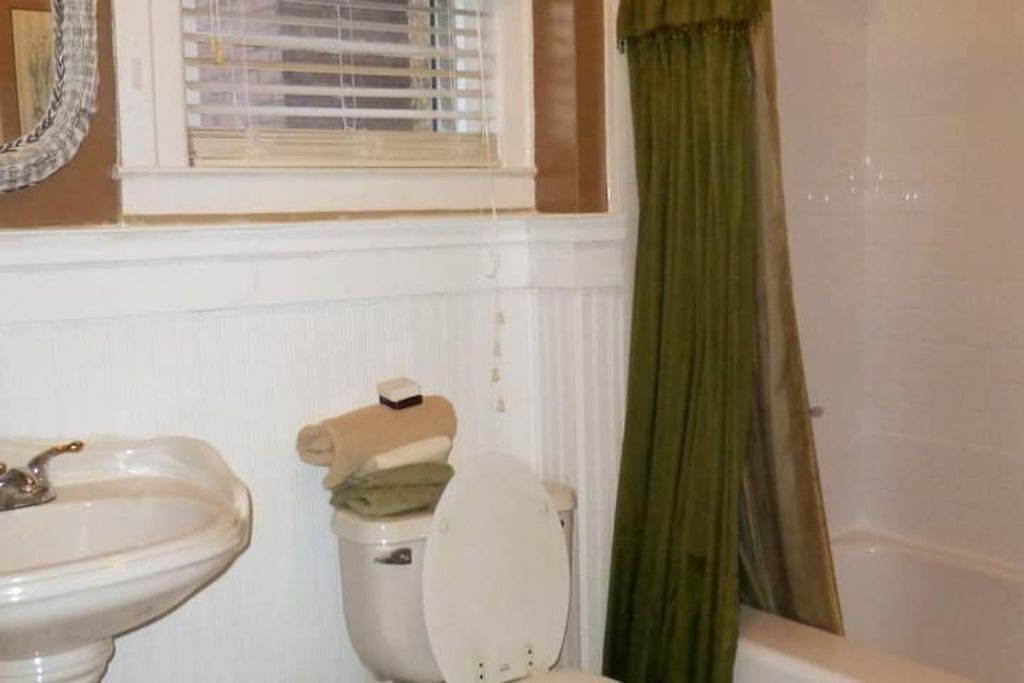 Photo of Bathroom in Newberry