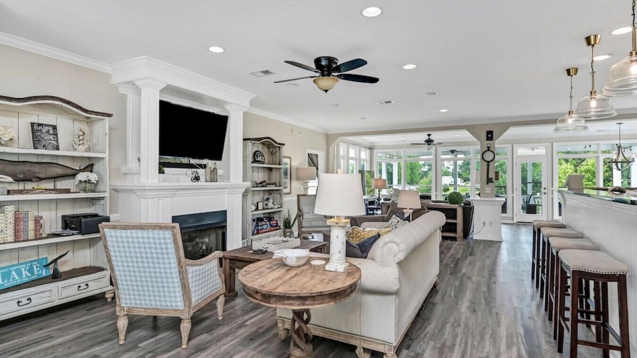 Photo of Livingroom in Leesville