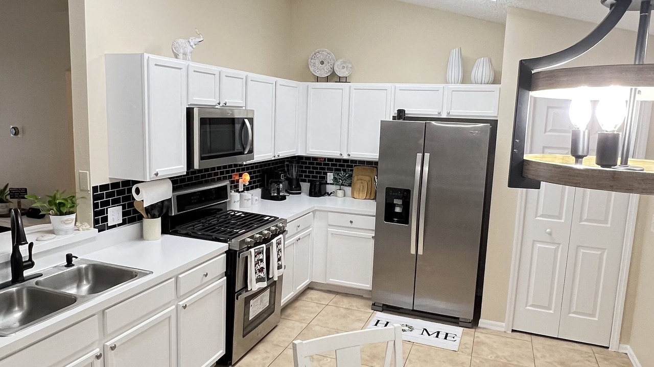 Photo of Kitchen in Crescent Lakes