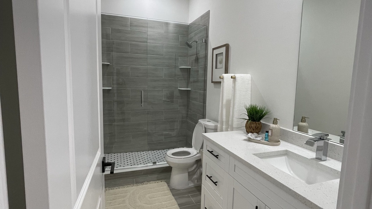 Photo of Bathroom in Mariner