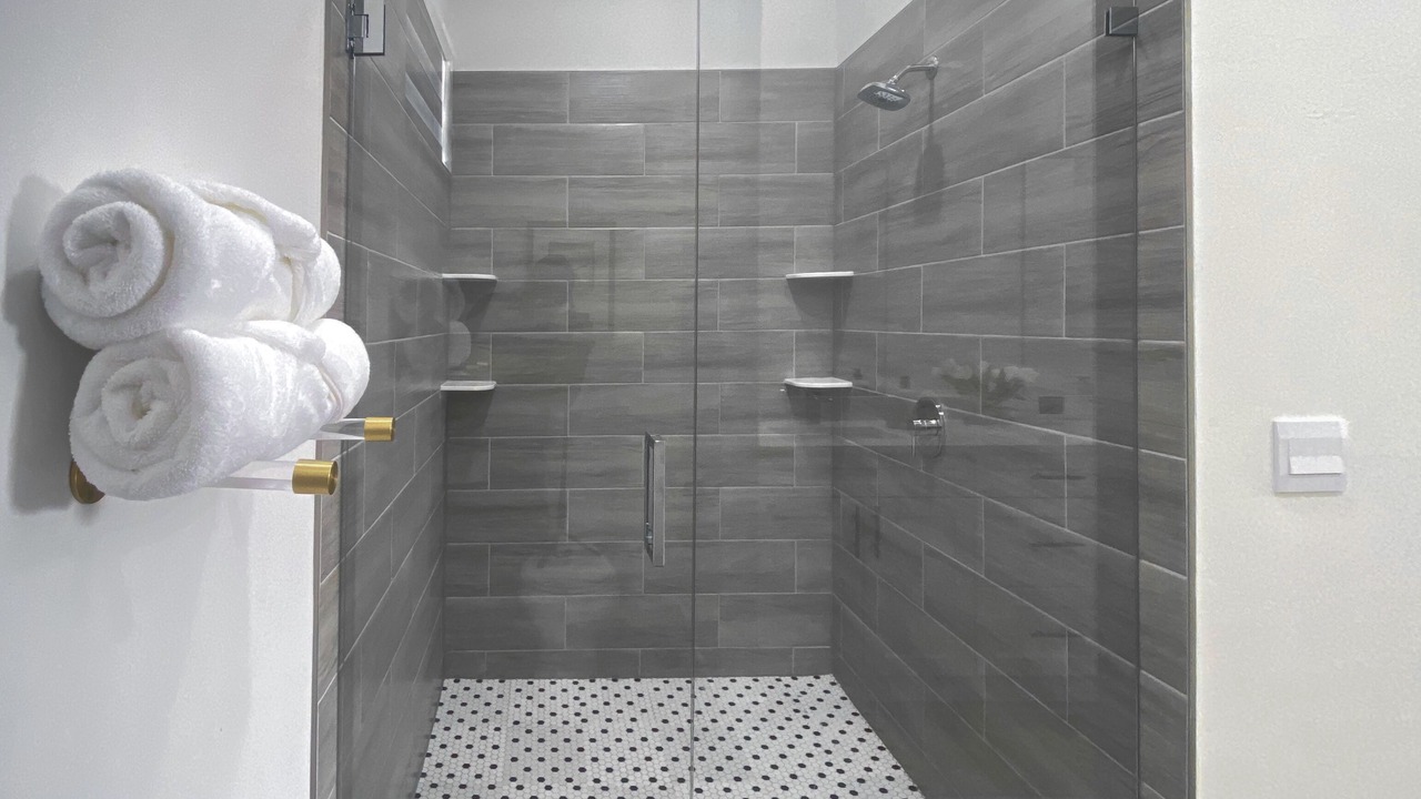 Photo of Bathroom in Mariner