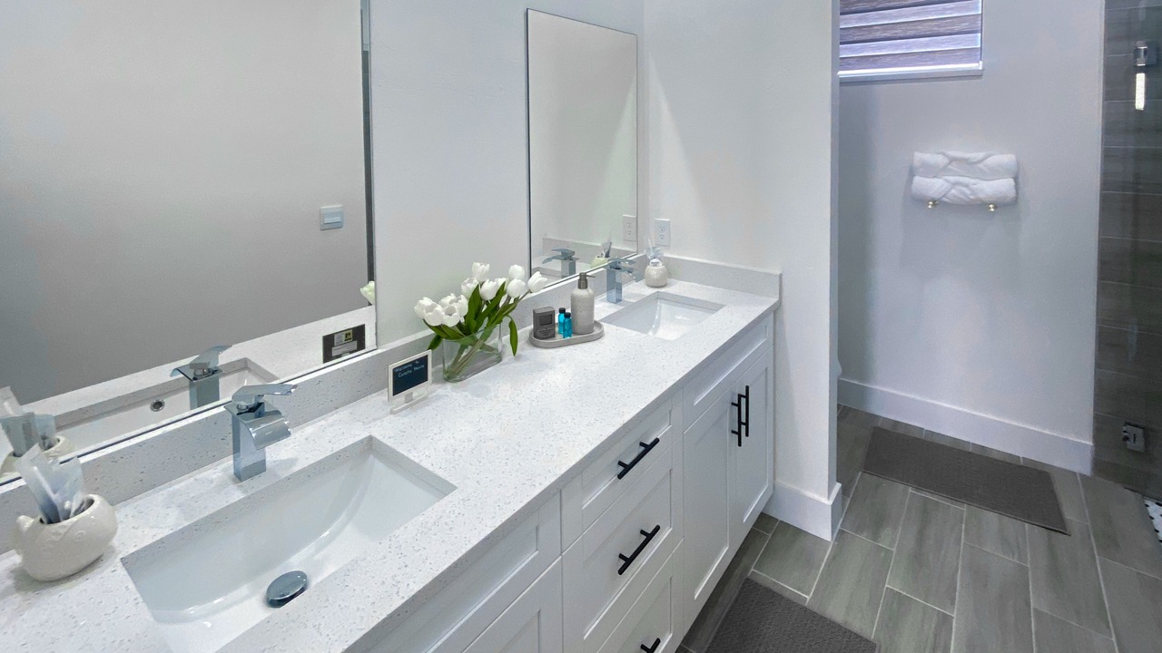 Photo of Bathroom in Mariner