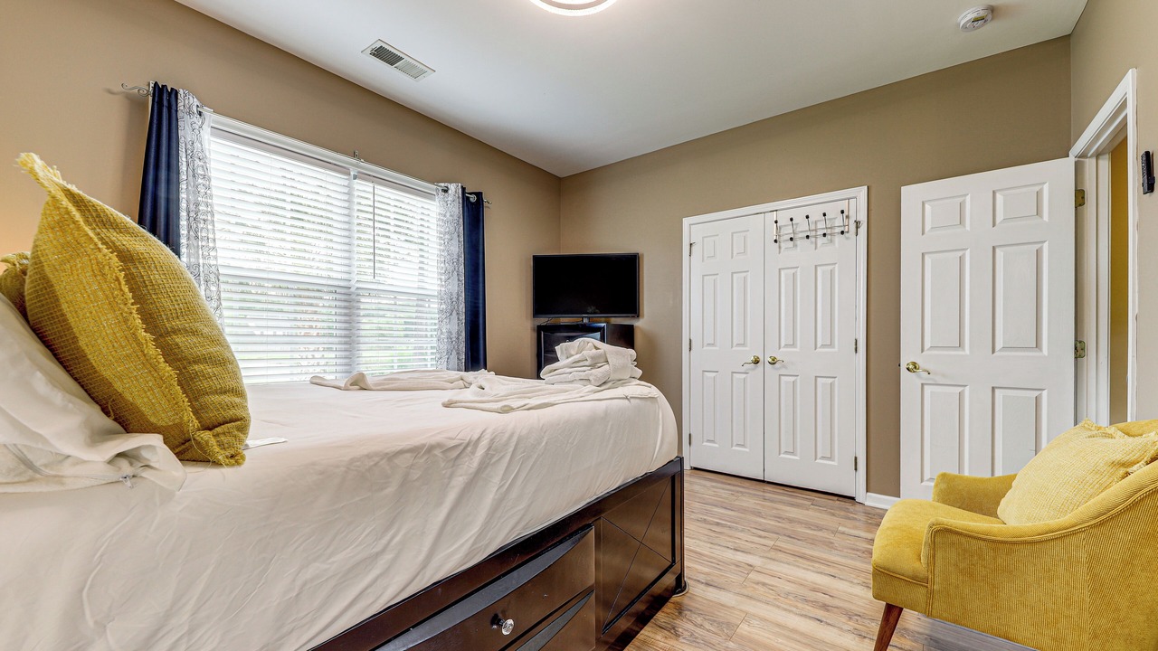 Photo of Bedroom in Summerville