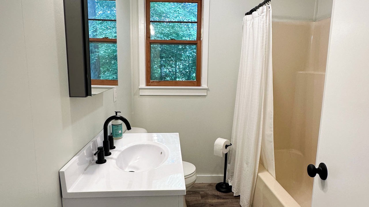 Photo of Bathroom in Smithville