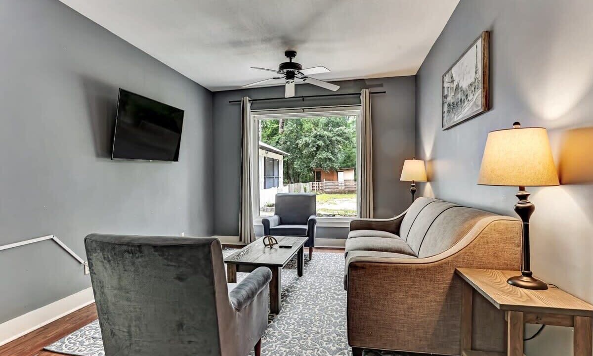 Photo of Bedroom in Montgomery