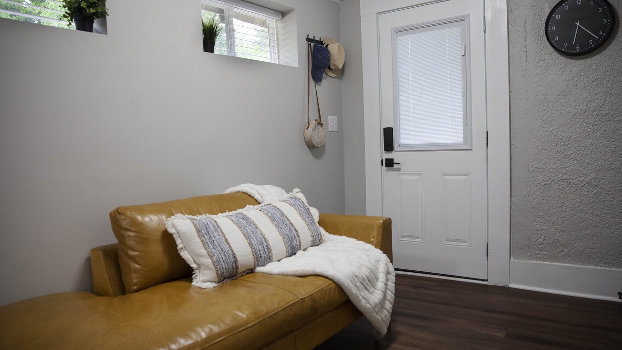 Photo of Livingroom in Midtown