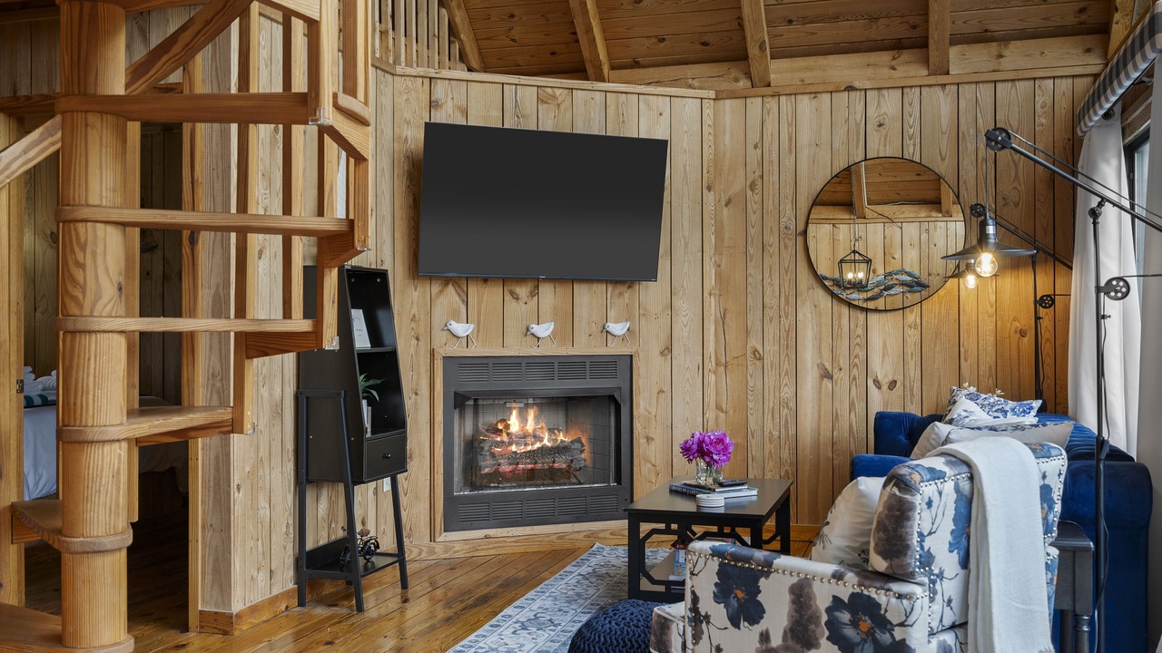Photo of Livingroom in Six Mile